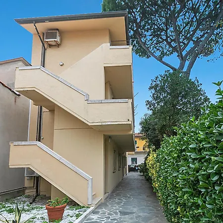 Mare Sorriso 900m From Sea - Happy Daire Viareggio