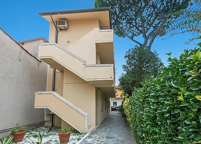 Mare Sorriso 900m From Sea - Happy Daire Viareggio