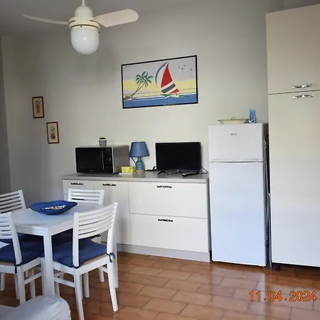 Apartment Maresorriso Viareggio