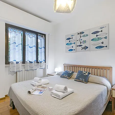 Apartment Mare Sorriso - With A/c 900m From Sea - Happy